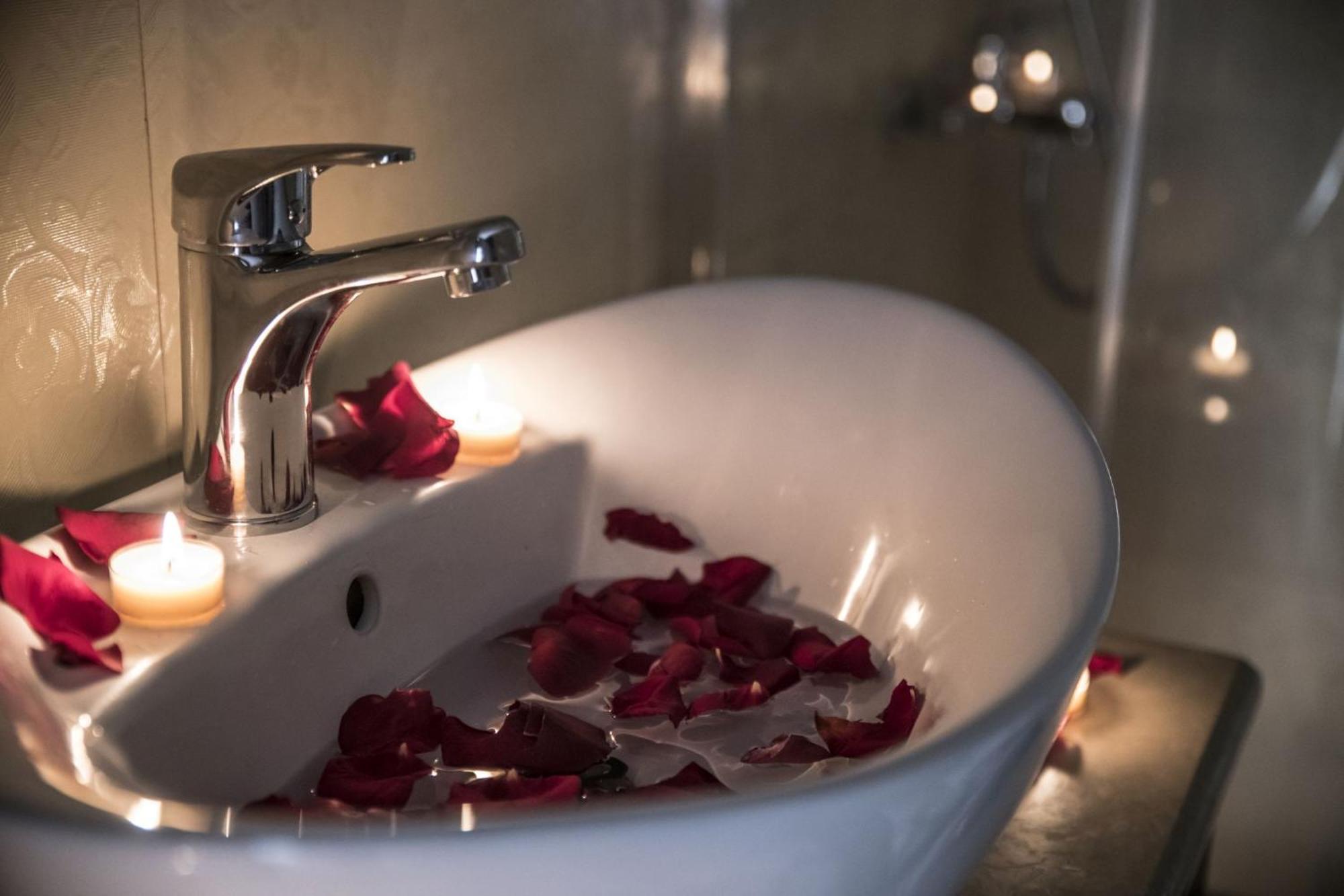 Kleopatra Deluxe Apartment With Jacuzzi กามิลารี ภายนอก รูปภาพ